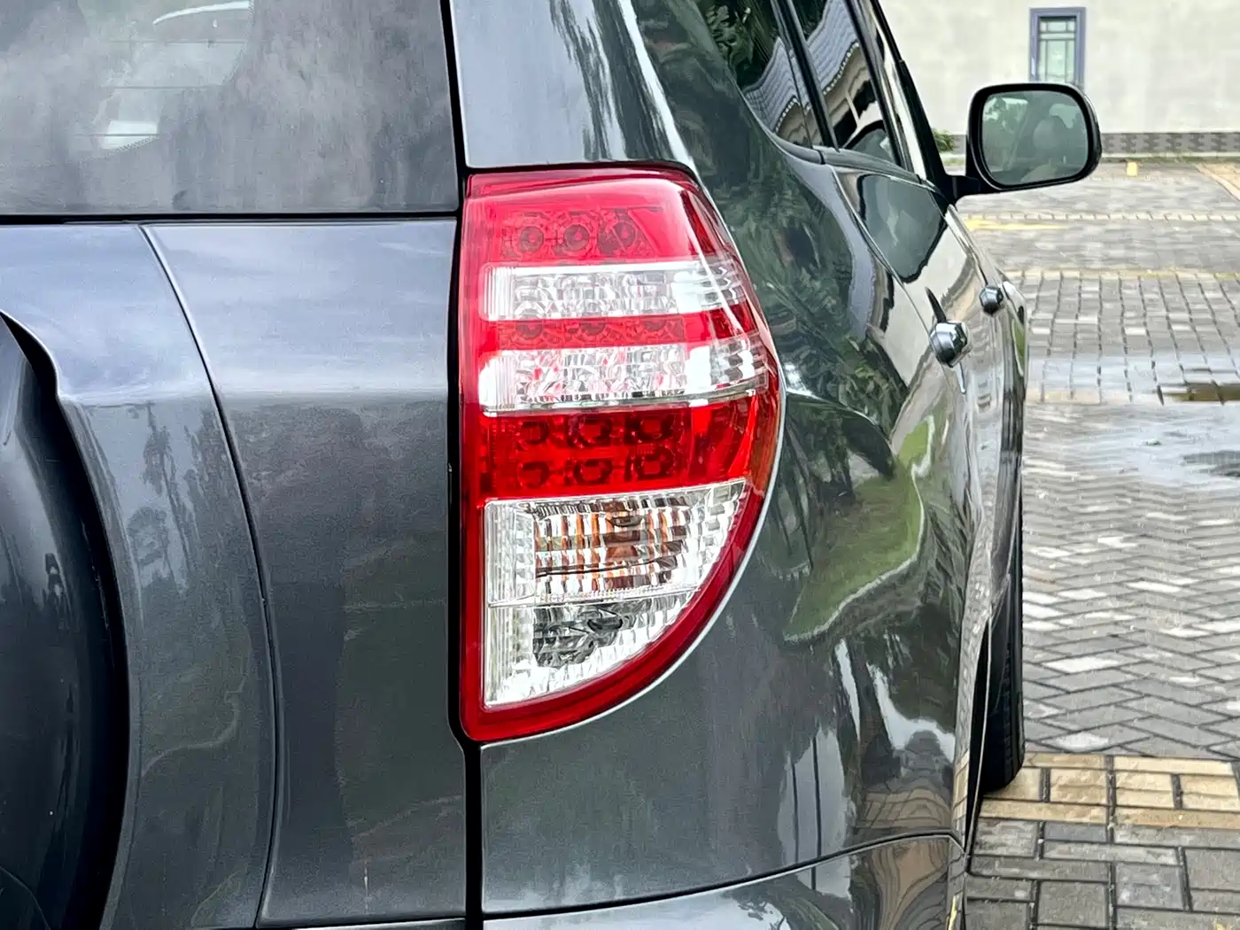 Toyota RAV4 Rongfang 2011 2.0L Automatic Classic Edition фото 9