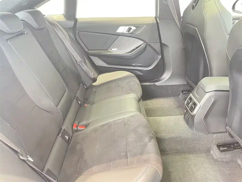 BMW M235L 2025 M235L фото 11