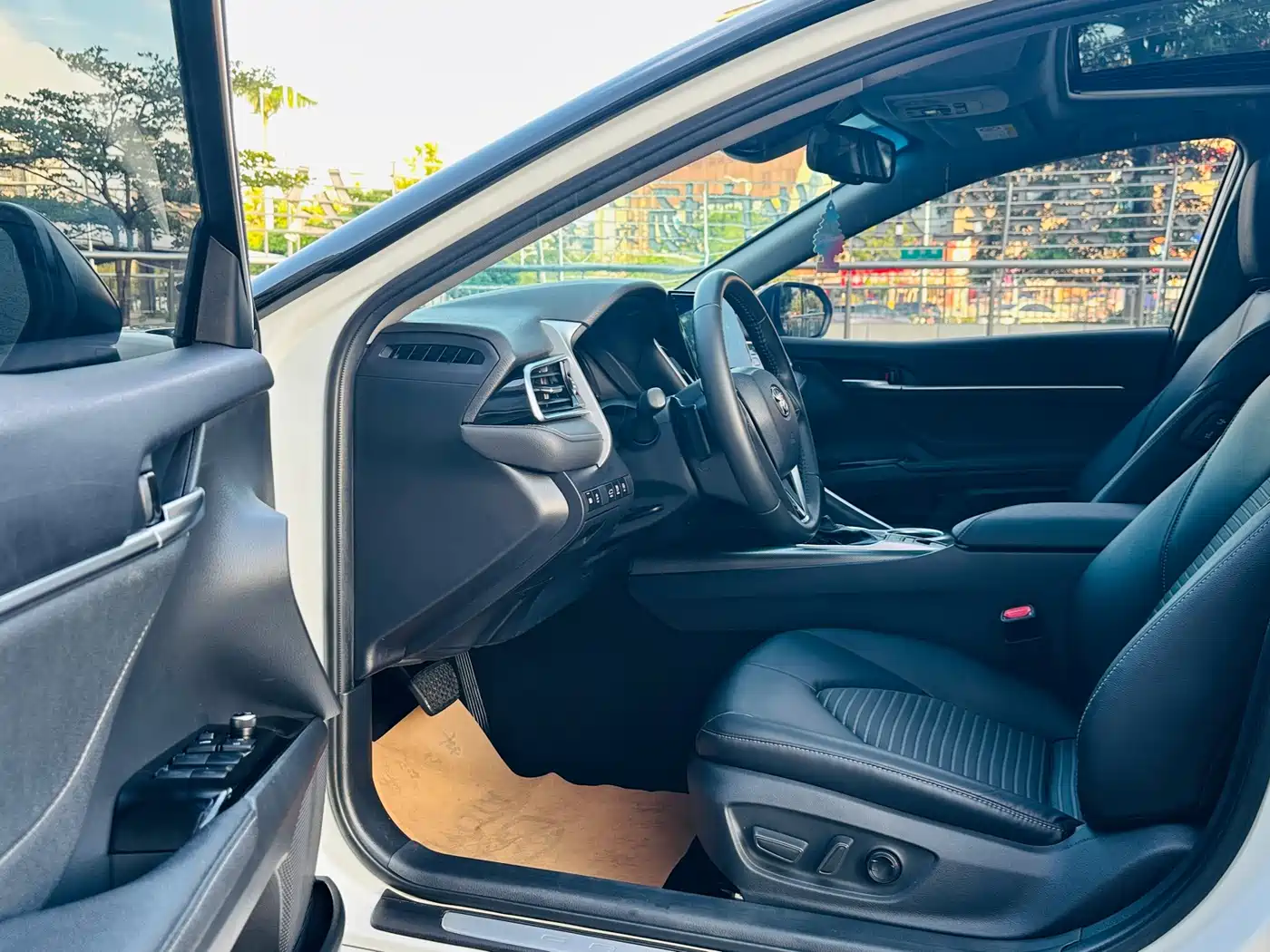 Toyota Camry 2023 2022 2.5S Knight Edition