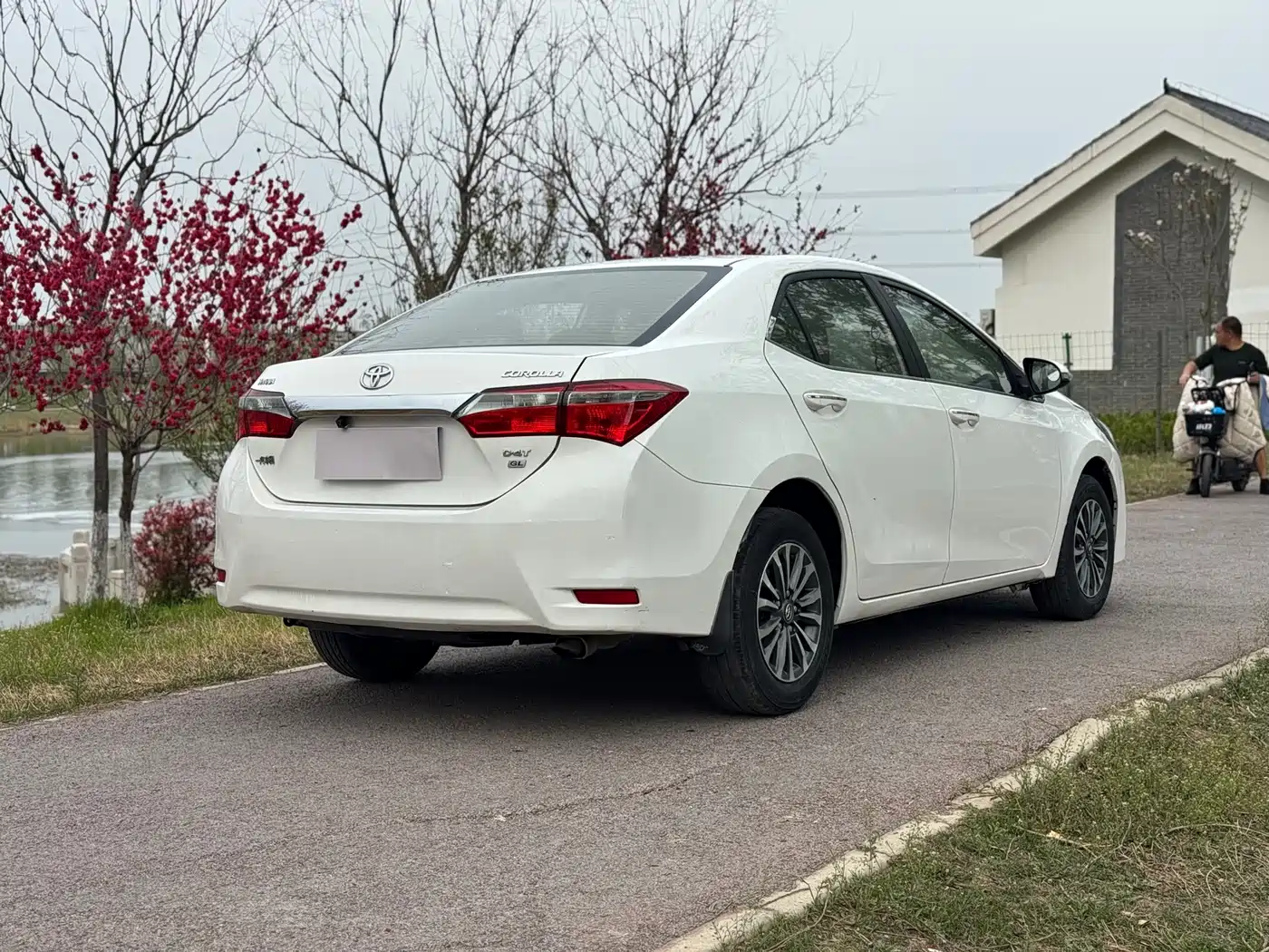 Toyota Corolla 2017 1.2T CVT GL-i фото 5