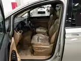 Фото 10 - Buick GL8