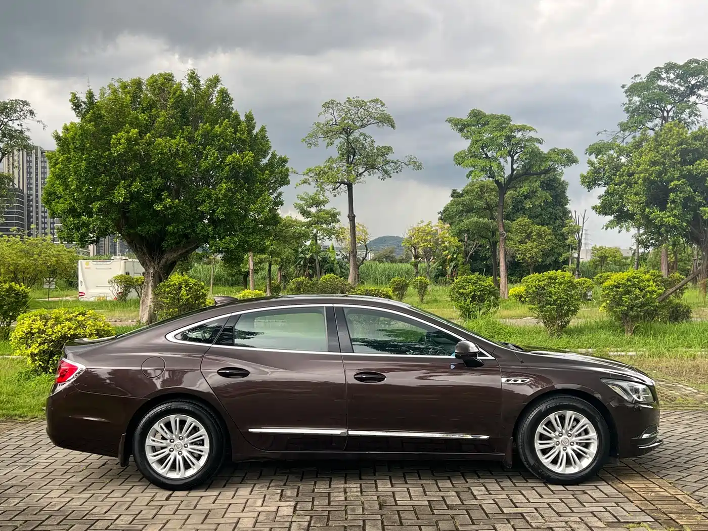 Фото 4 - Buick LaCrosse