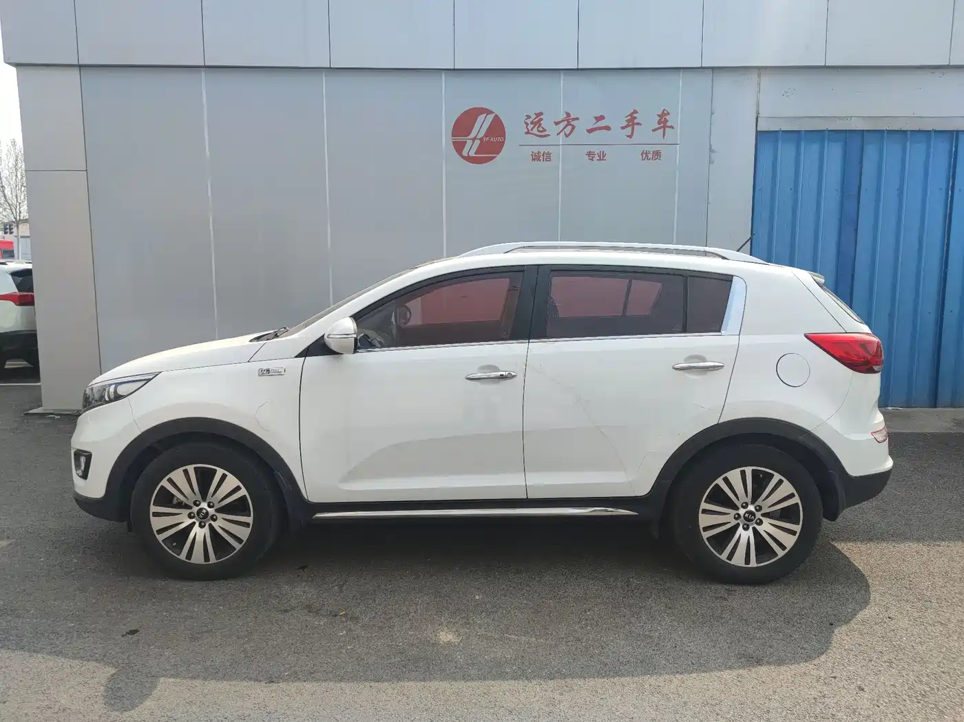 Kia Sportage 2016 2.0L Automatic 2WD DLX фото 6