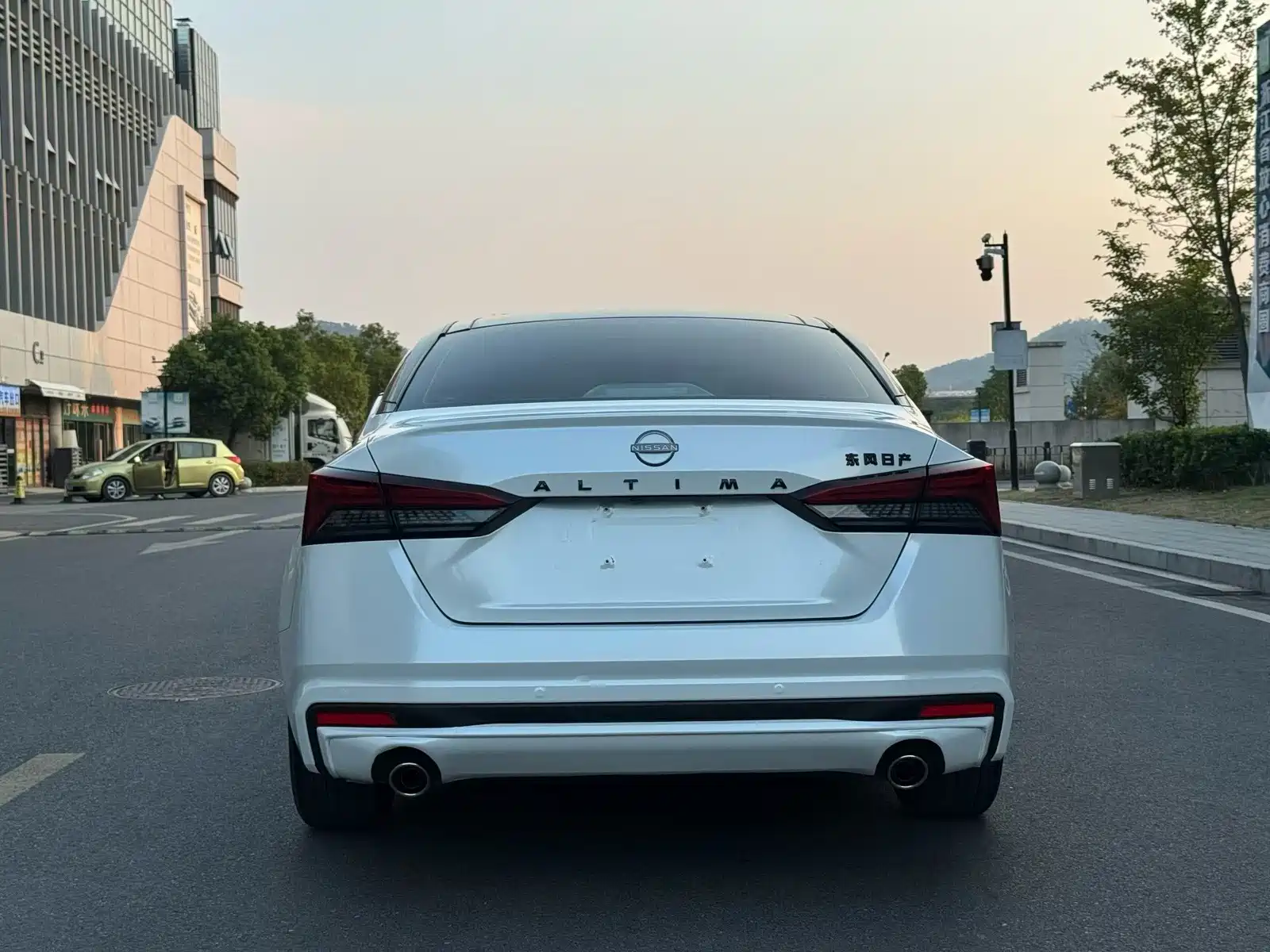 Photo 5 - Nissan Teana