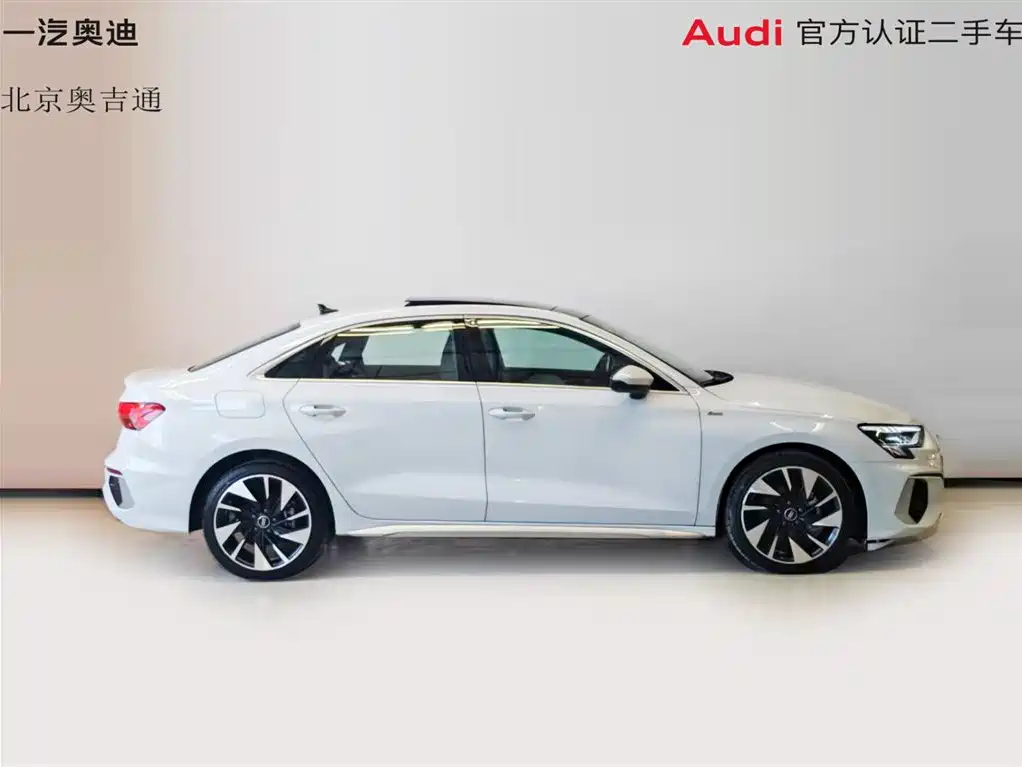 Фото 10 - Audi A3