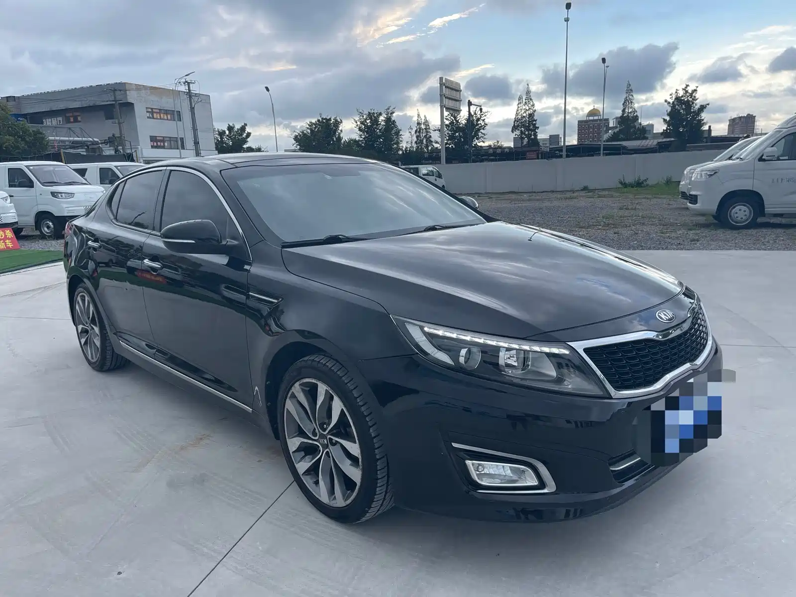 Фото 1 - Kia K5
