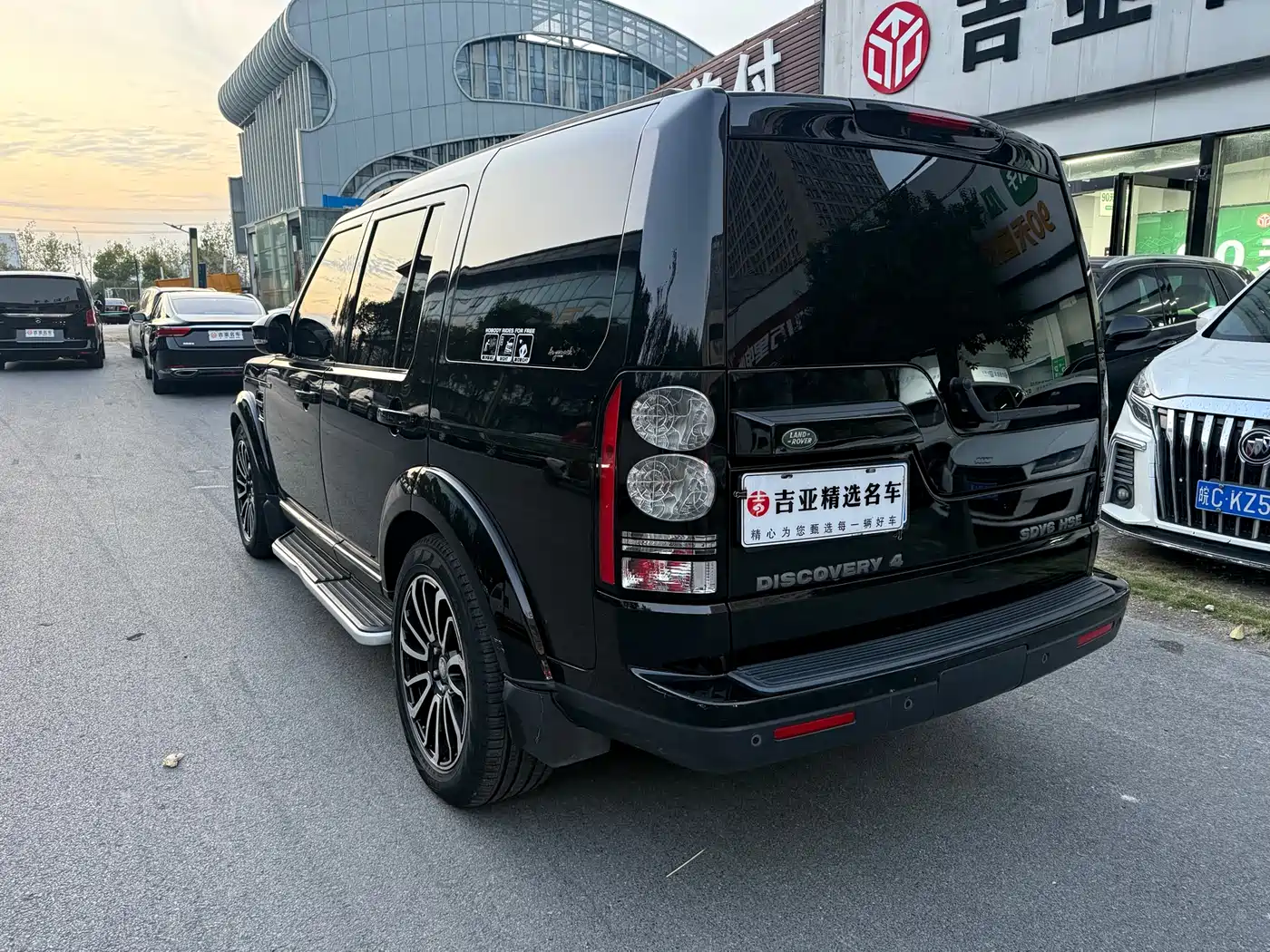Land Rover Discovery 2013 3.0 SDV6 HSE Diesel фото 4