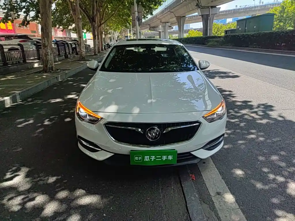 Фото 3 - Buick Regal