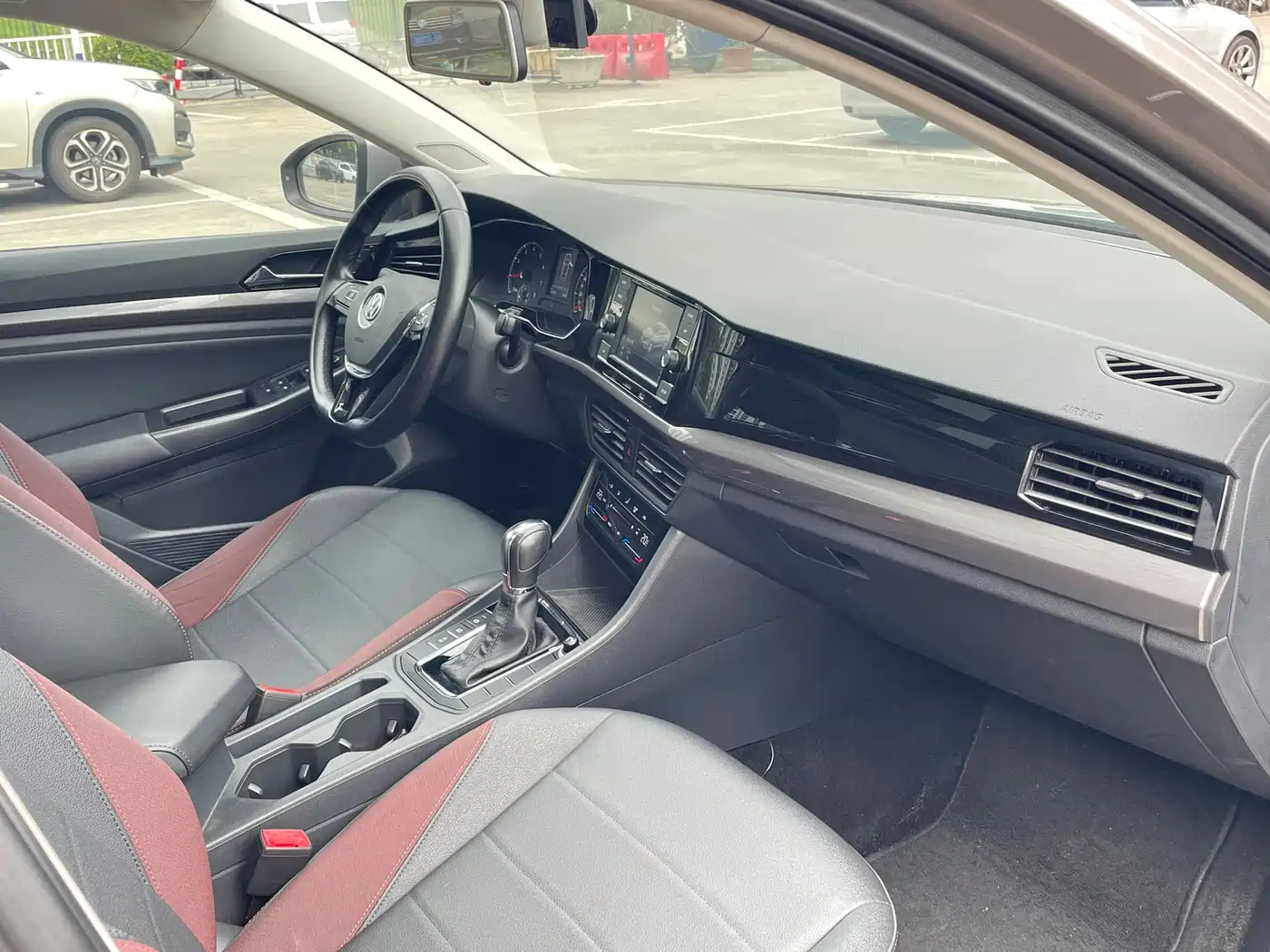 Volkswagen Bora 2020 1.5L Automatic Elite фото 12