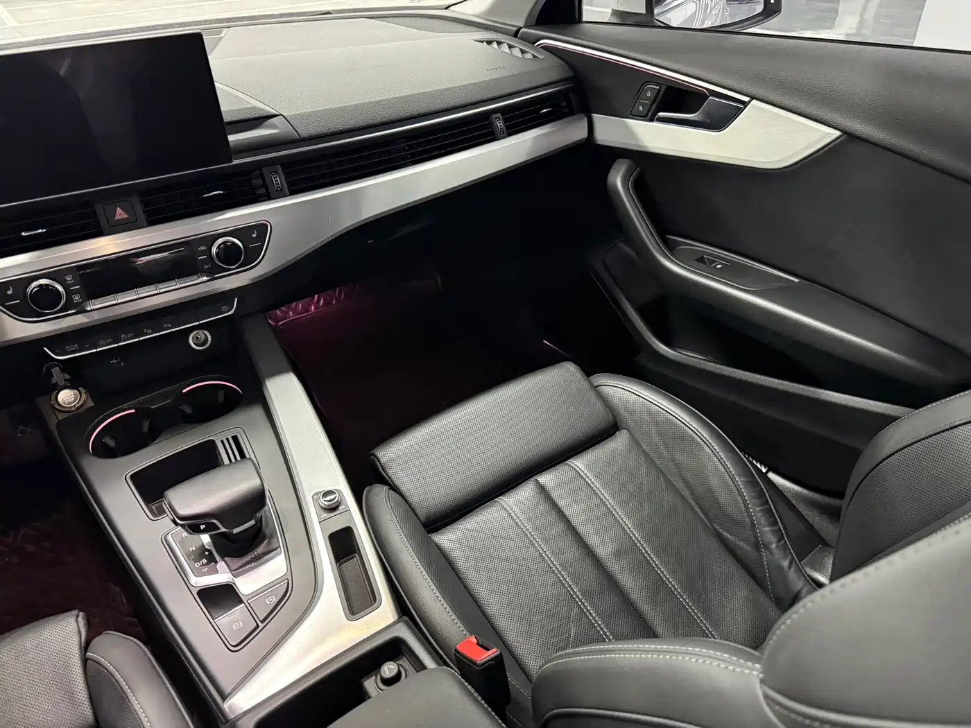 Фото 7 - Audi A4L