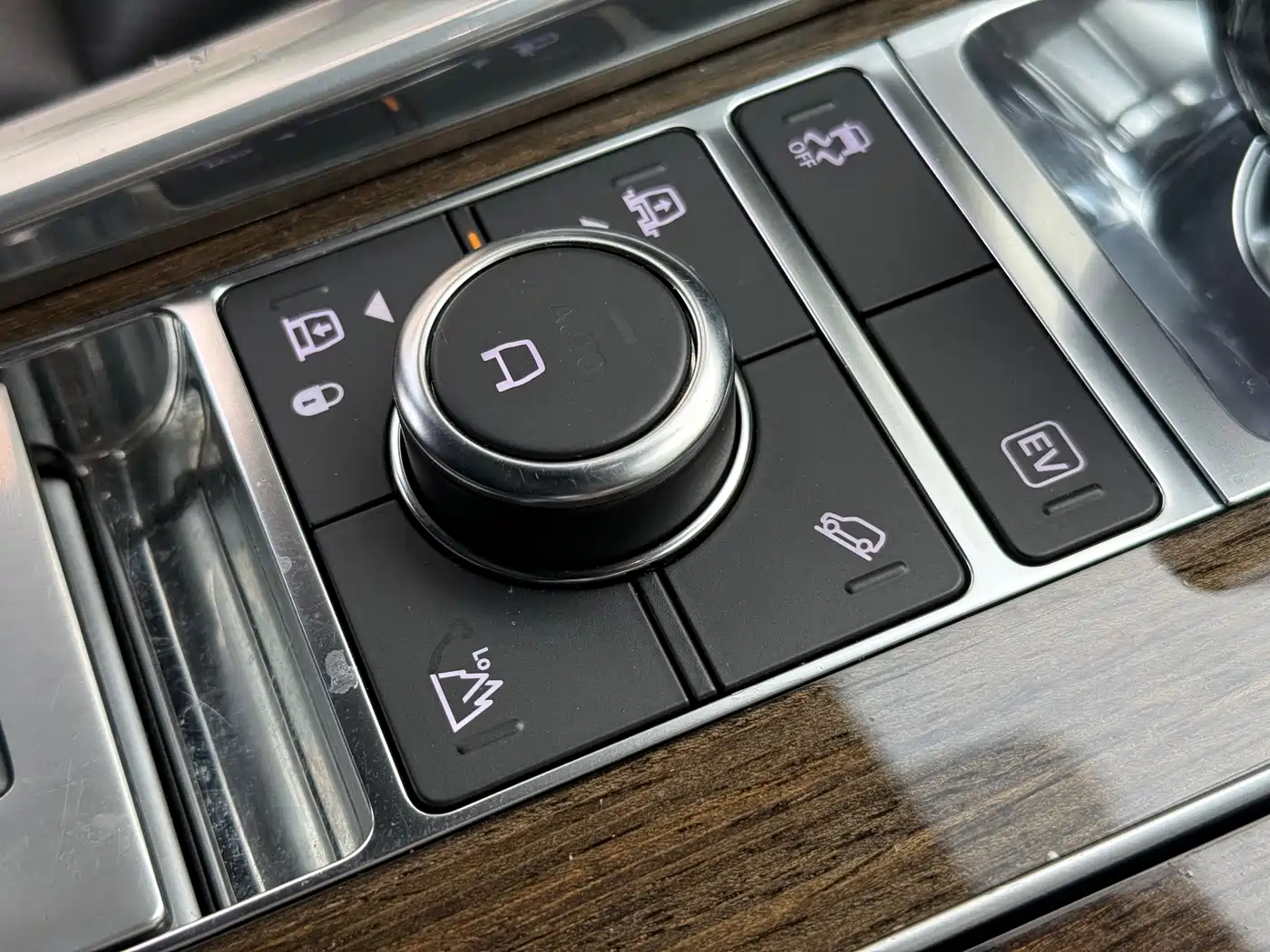 Land Rover Range Rover Sport PHEV 2018 Model P400e фото 11