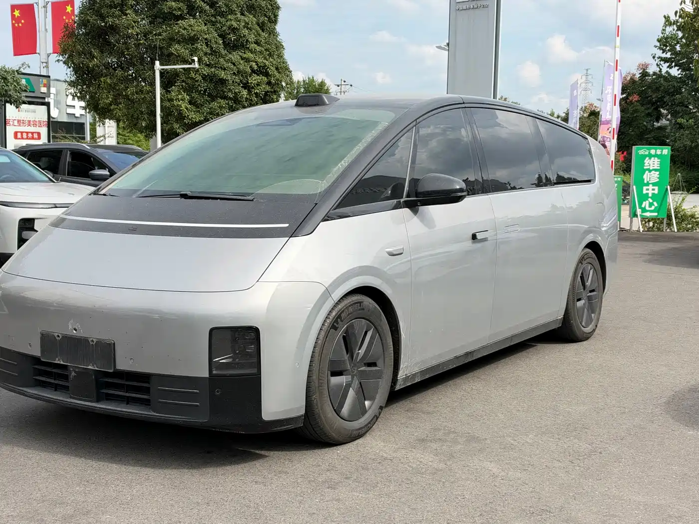 Li Auto MEGA 2024 — пригон из Китая