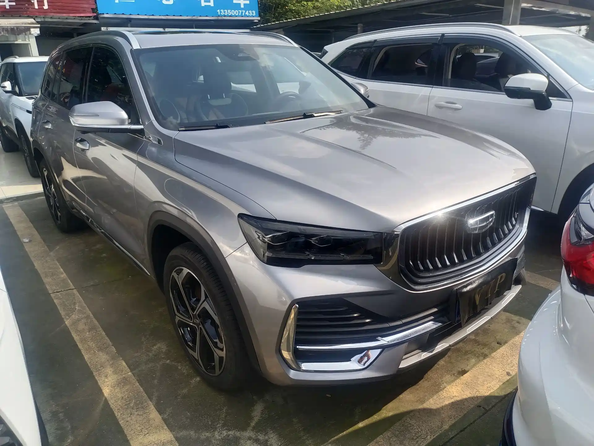 Фото 2 - Geely Monjaro