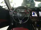 Photo 11 - Maserati Ghibli