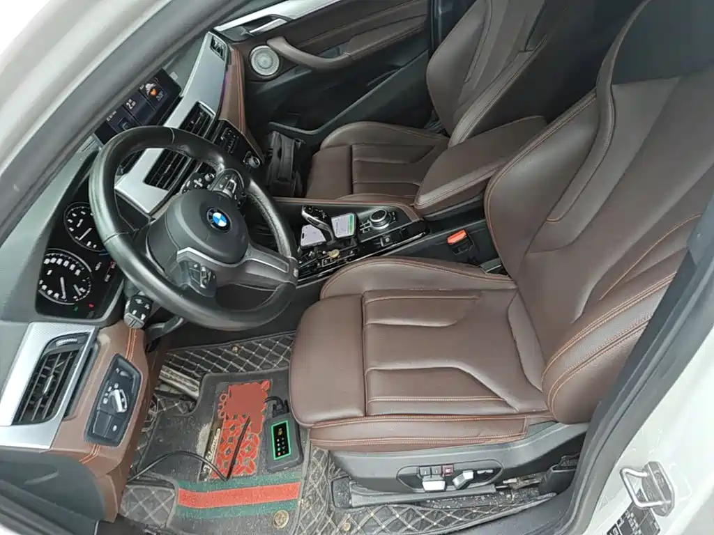 Photo 15 - BMW X2