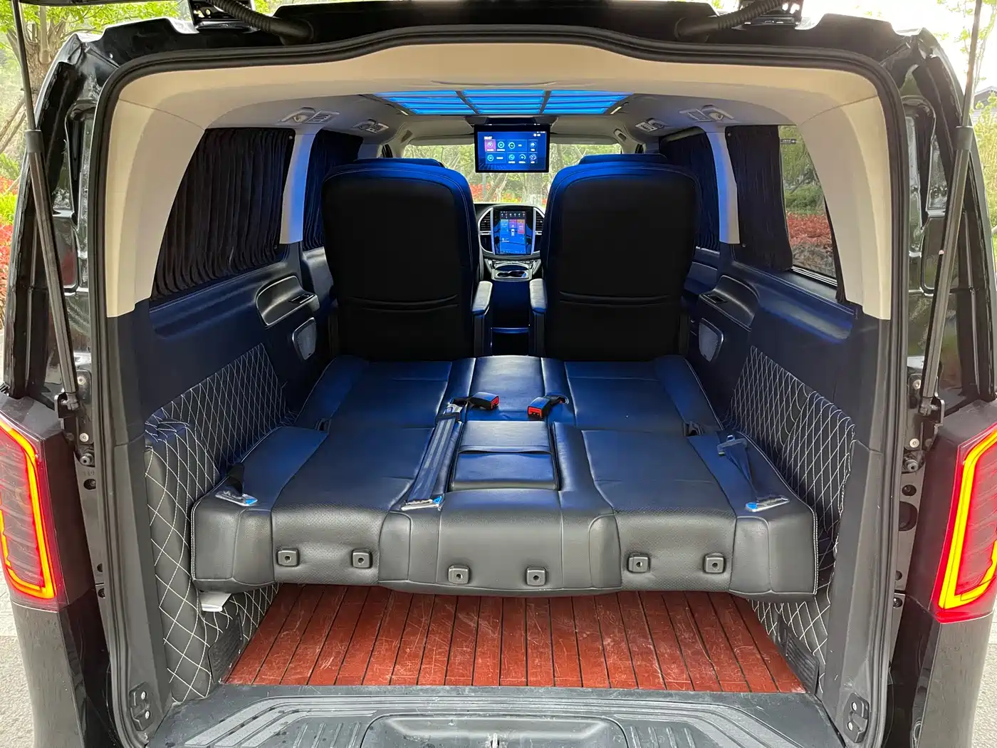 Mercedes-Benz Vito 2020 2.0T Business Edition (7-seater) фото 7