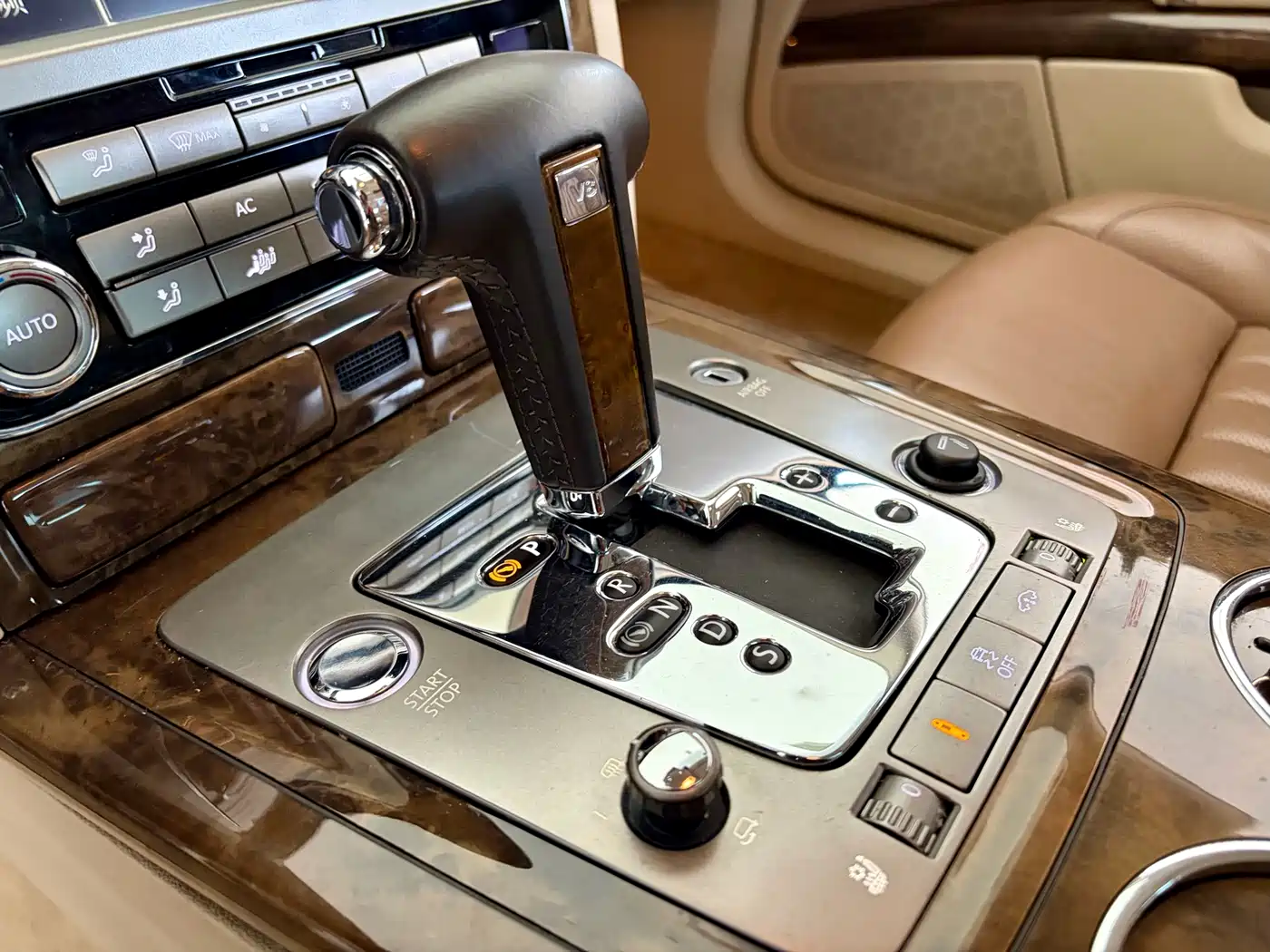 Volkswagen Phaeton 2012 2012 4.2L Luxury Custom