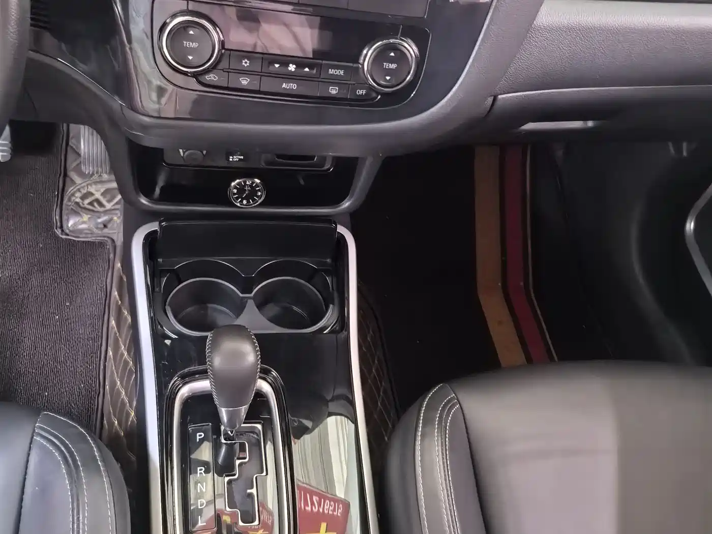 Mitsubishi Outlander 2019 2.4L 4WD Deluxe Edition 5-Seater China VI фото 9