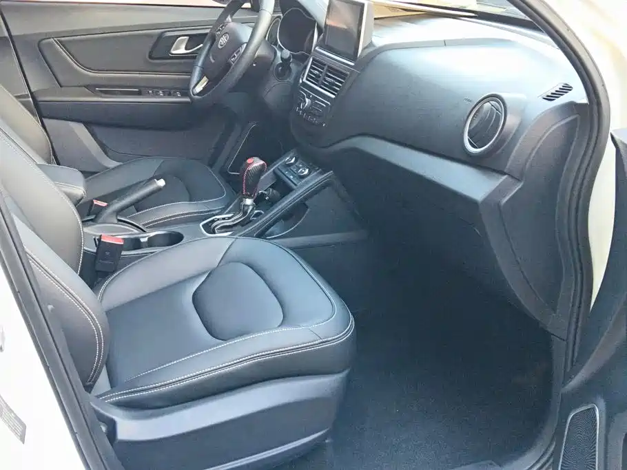 Besturn X40 2017 2017 1.6L Auto Premium