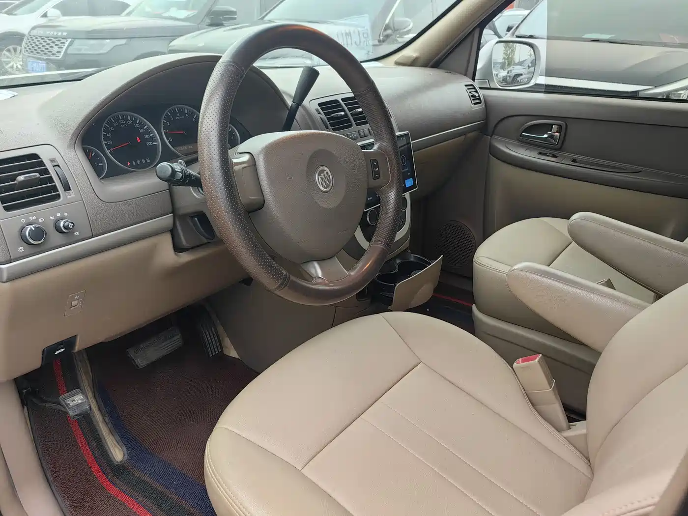 Buick GL8 2014 2.4L Classic Edition фото 3