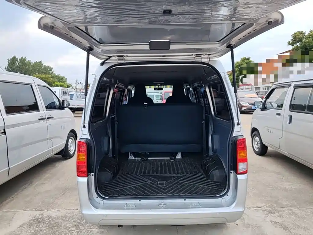 Wuling Motors Wuling Zhiguang 2026 2023 1.5L Utility 5/7-seater