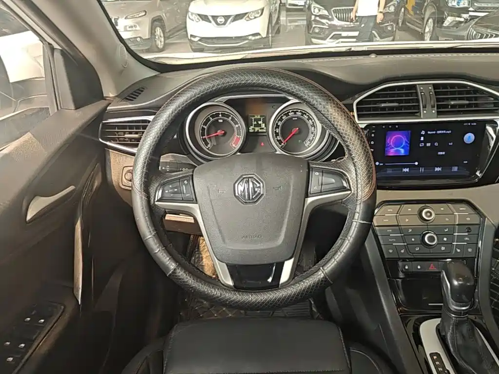 Фото 11 - MG Roewe RX5