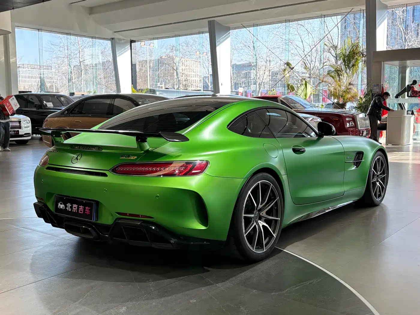Mercedes-Benz AMG GT 2017 AMG GT R фото 8