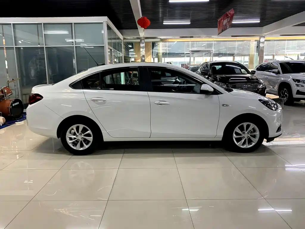 Фото 4 - Buick Excelle