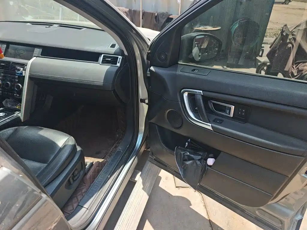 Фото 20 - Land Rover Discovery Sport