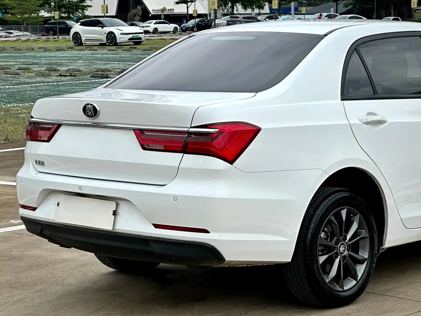 BYD Qin 2020 2019 1.5L Automatic Luxury Edition