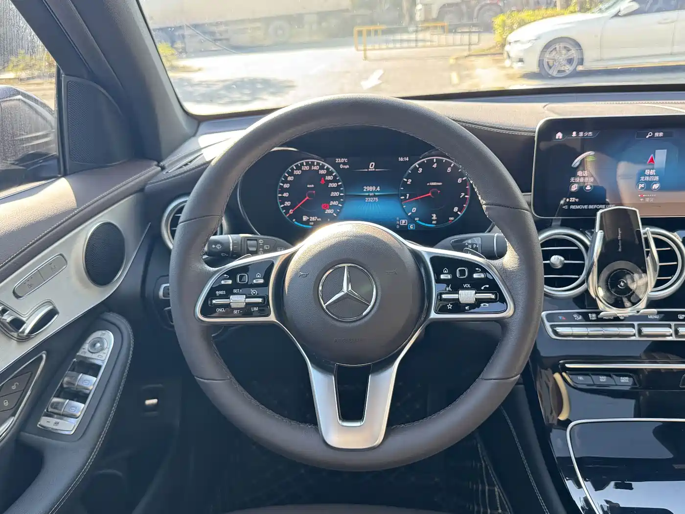 Mercedes-Benz GLC 2022 Model GLC 260 L 4MATIC Dynamic Edition фото 10