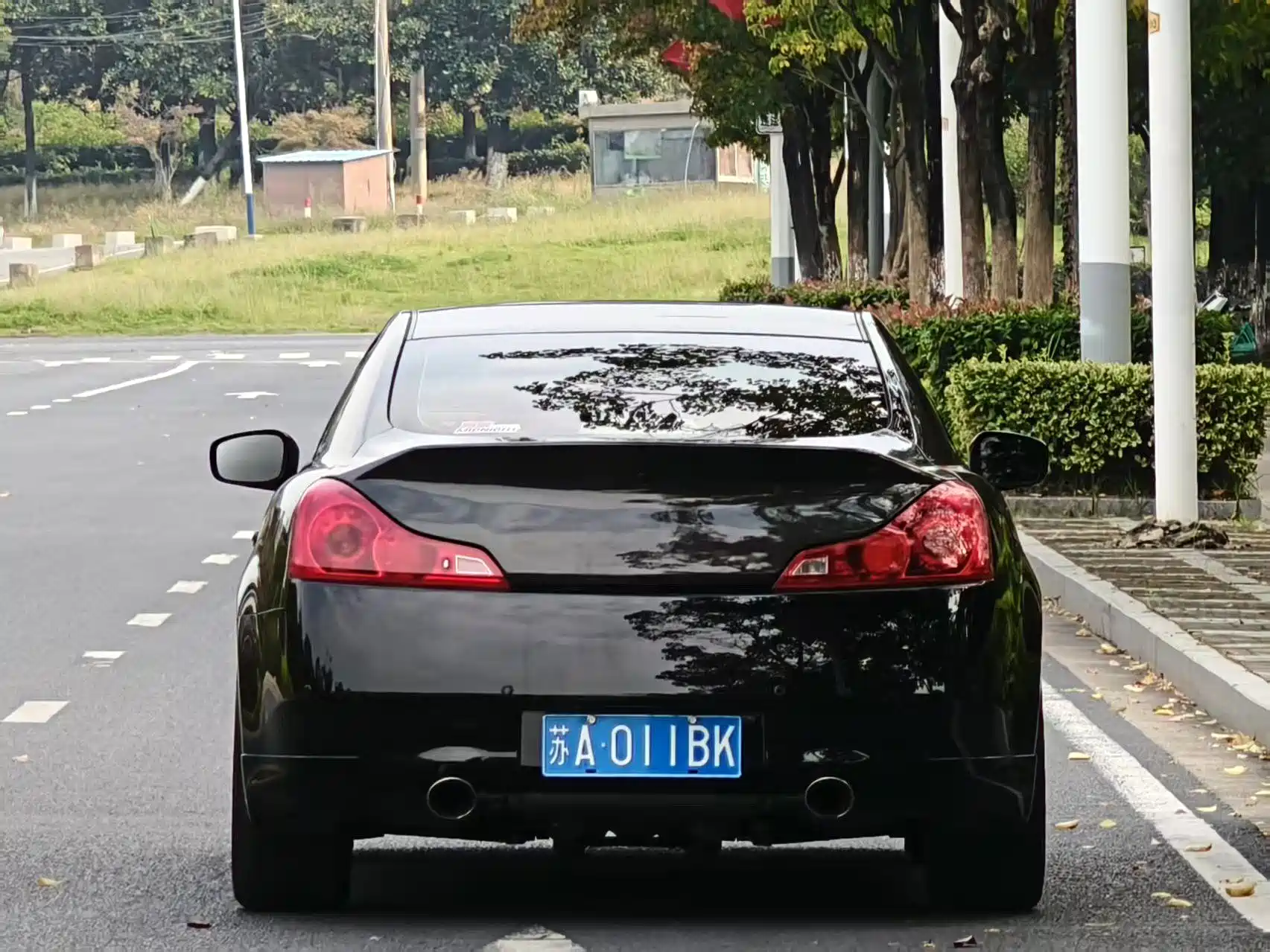 Photo 12 - Infiniti G Series