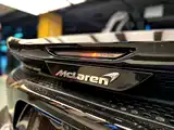 Photo 11 - McLaren GT