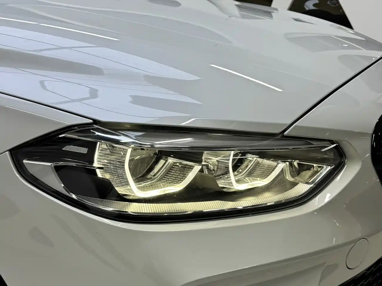 BMW 1 Series 2023 120i M Sport Shadow Edition фото 10