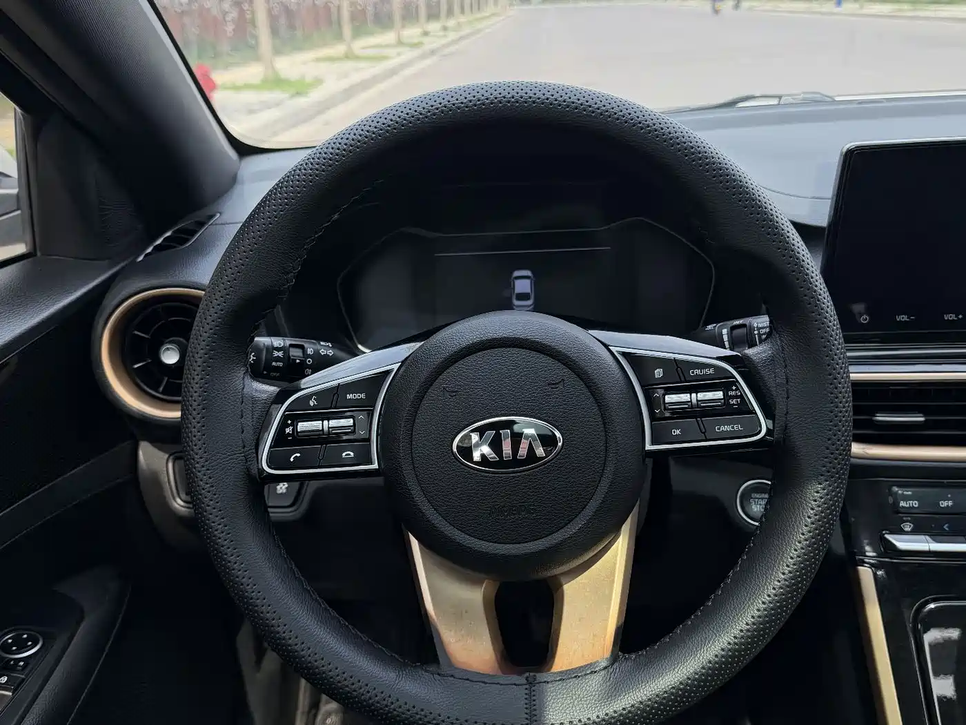 Kia K3 2019 1.5L CVT Smart Connect Edition фото 8