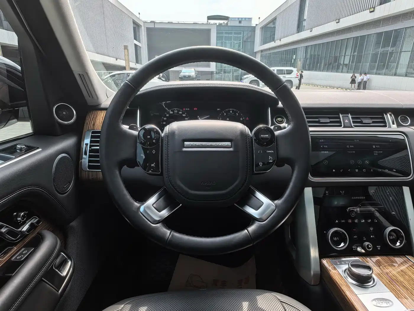 Land Rover Range Rover 2019 3.0 SCV6 Heritage Edition фото 7