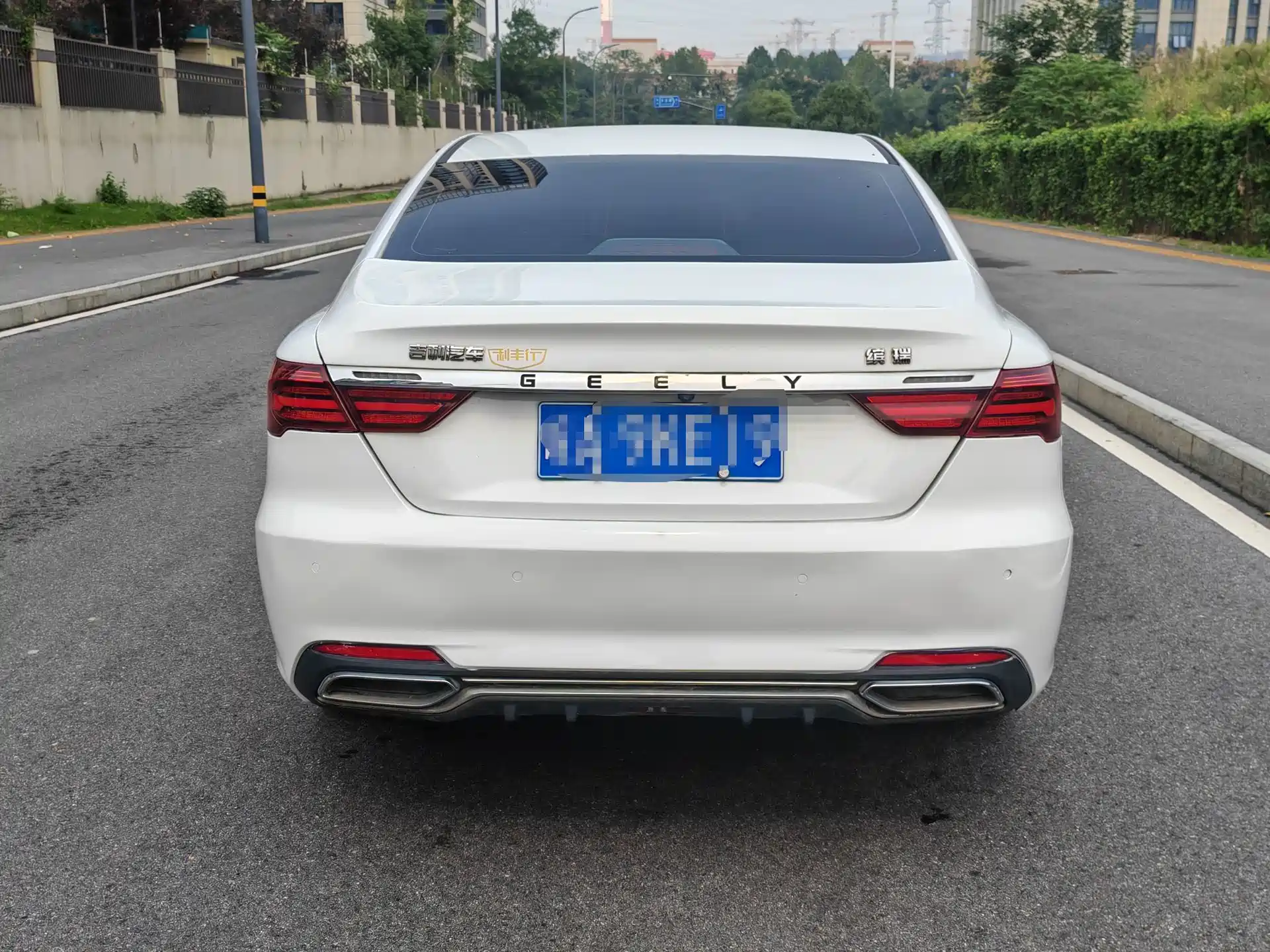 Фото 5 - Geely Binrui