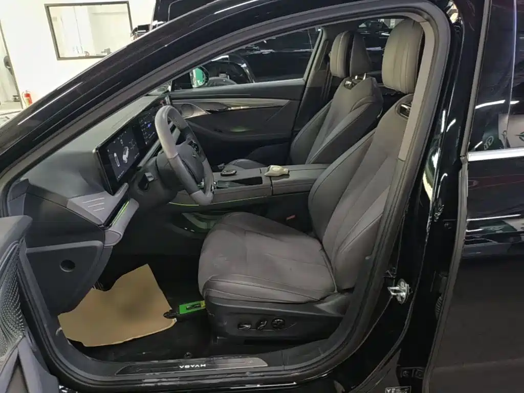Voyah Auto VOYAH Zhuiguang 2024 2024 PHEV AWD Ultra Long Range Flagship
