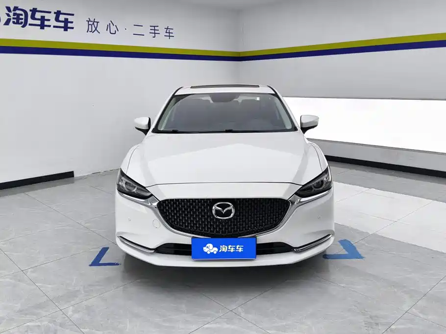 Photo 2 - Mazda Atenza