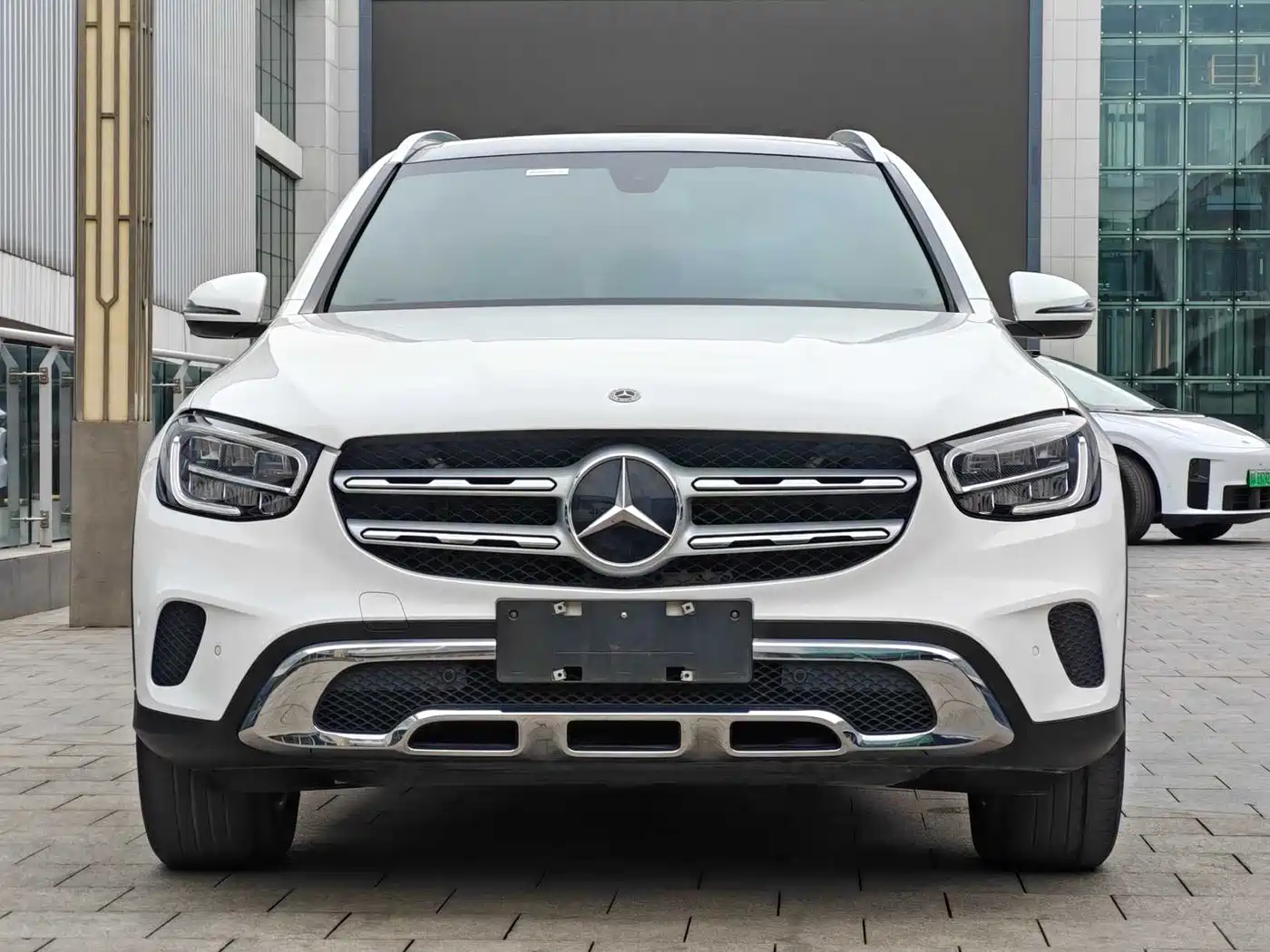 MERCEDES-BENZ GLC