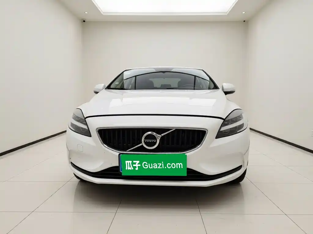 Volvo V40 2017 2017 T3 Inscription