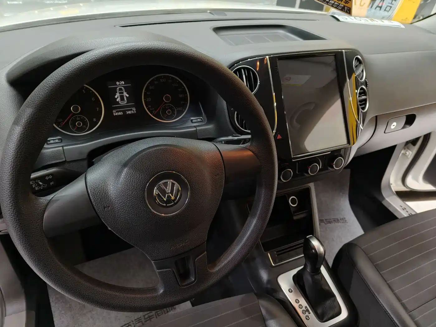 Volkswagen Tiguan 2015 1.8TSI Automatic 2WD Trendline фото 7