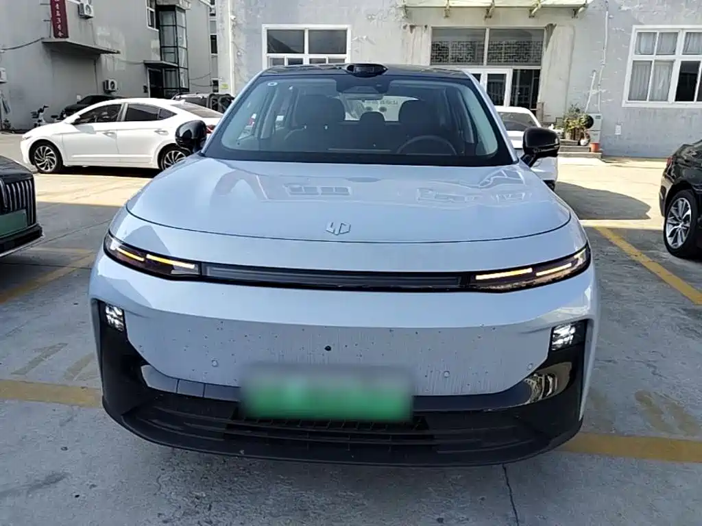 2026 Leapmotor B10