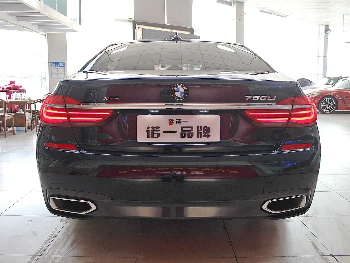 BMW 7 Series 2018 750Li xDrive M Sport Package фото 3
