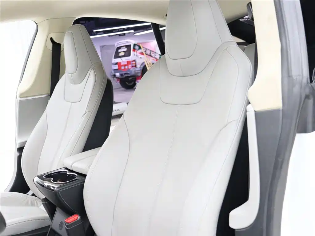 Photo 3 - Tesla Model S