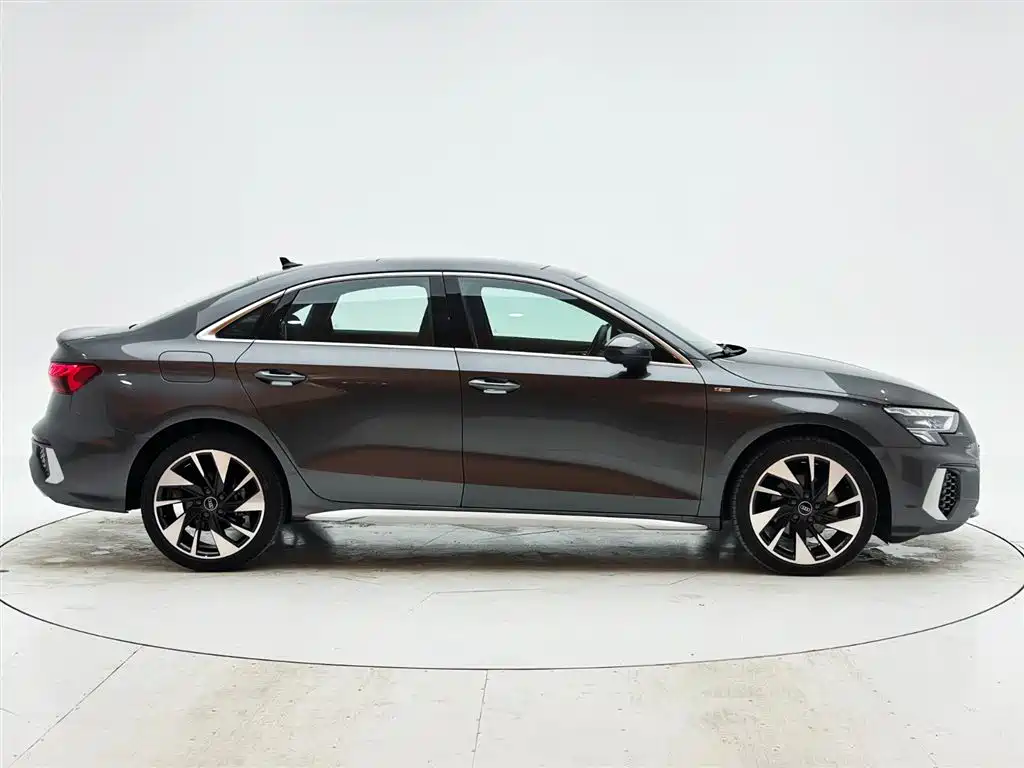 Audi A3 2023 A3L Limousine 35 TFSI Fashion Sport фото 9