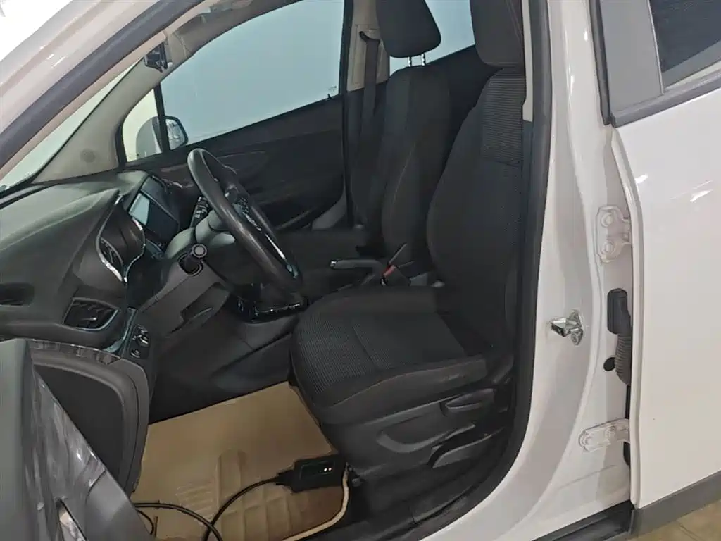 Buick Encore 2017 18T Automatic 2WD Urban Fashion фото 15