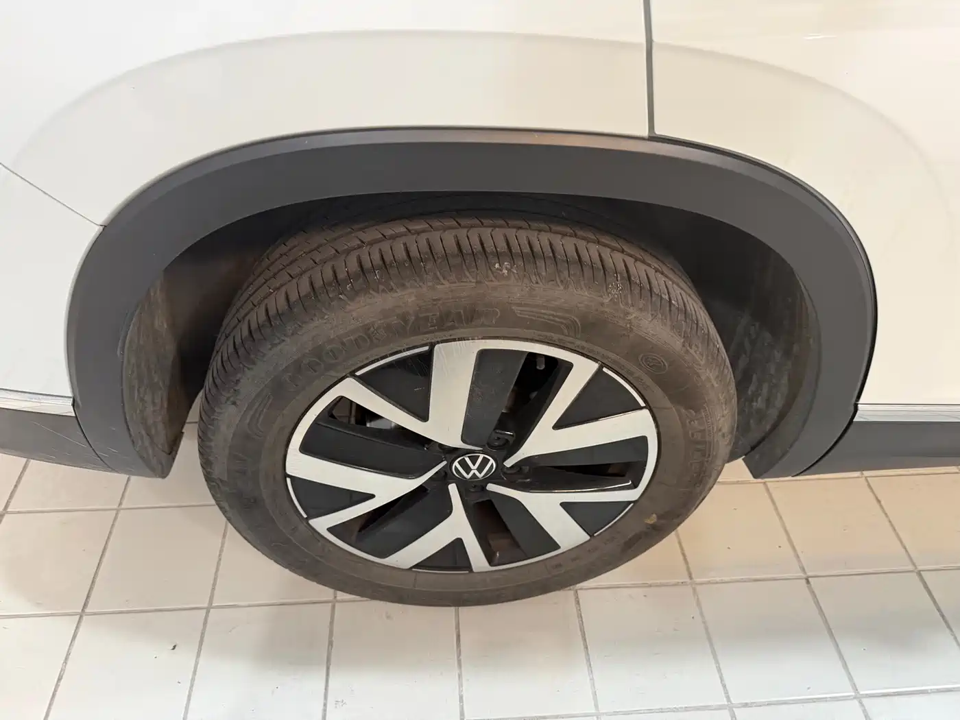 Volkswagen Tayron 2023 300TSI 2WD Luxury Plus Advanced Edition фото 10