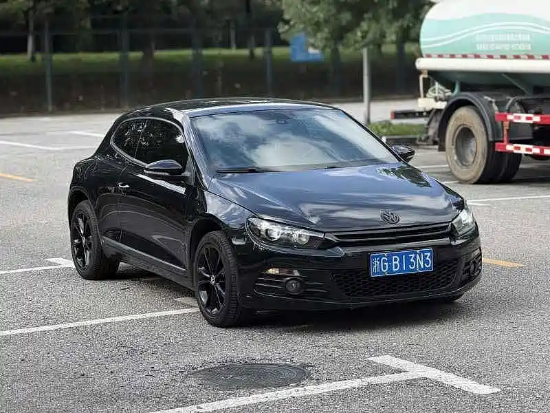 صورة 3 - Volkswagen Scirocco