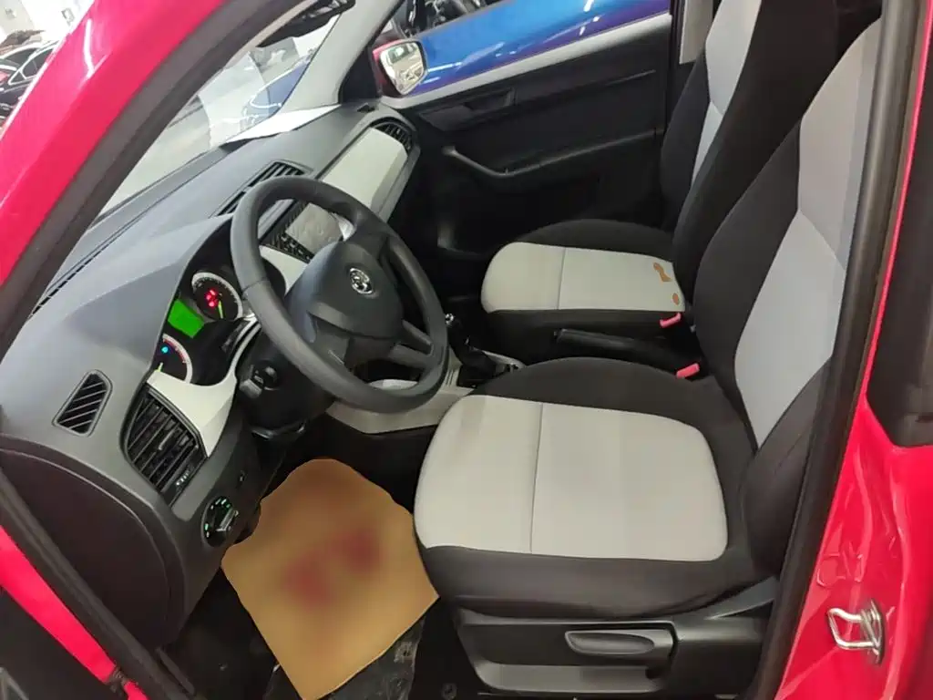 Škoda Fabia 2017 2017 1.4L Auto Car Enjoy Edition